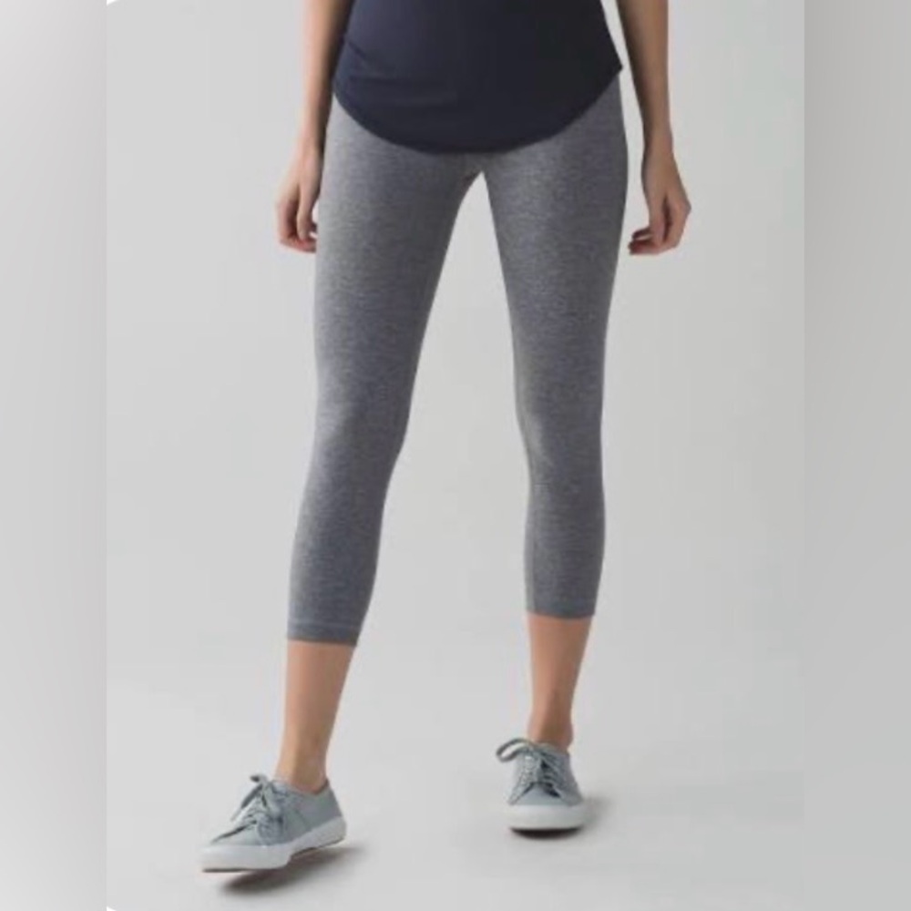 Lululemon wunder high rise 21” legging size 6